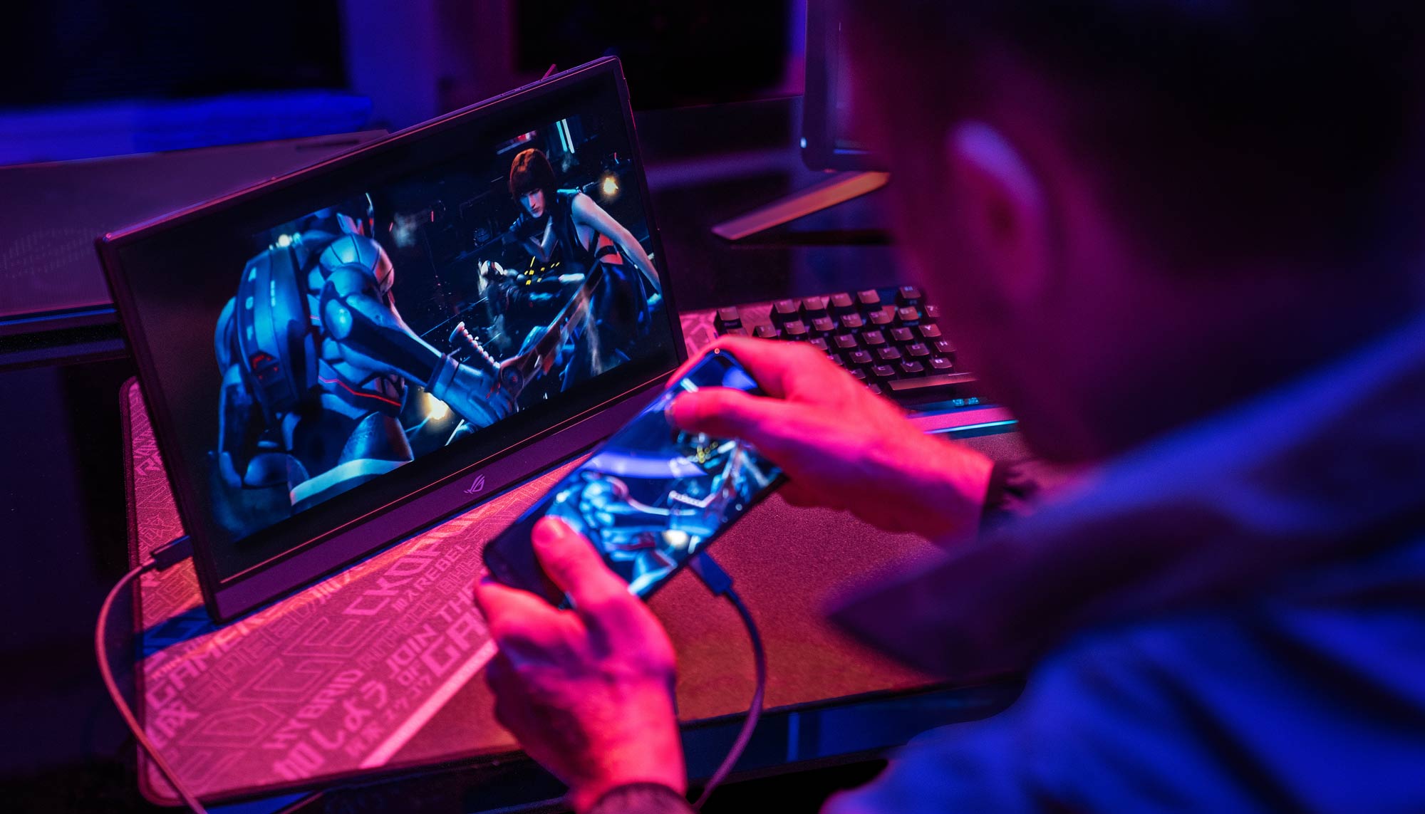 Gaming with Portable Monitor XG16